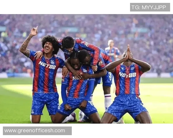 水晶宫主场迎战曼彻斯特联争夺英超积分巅峰对决即将上演